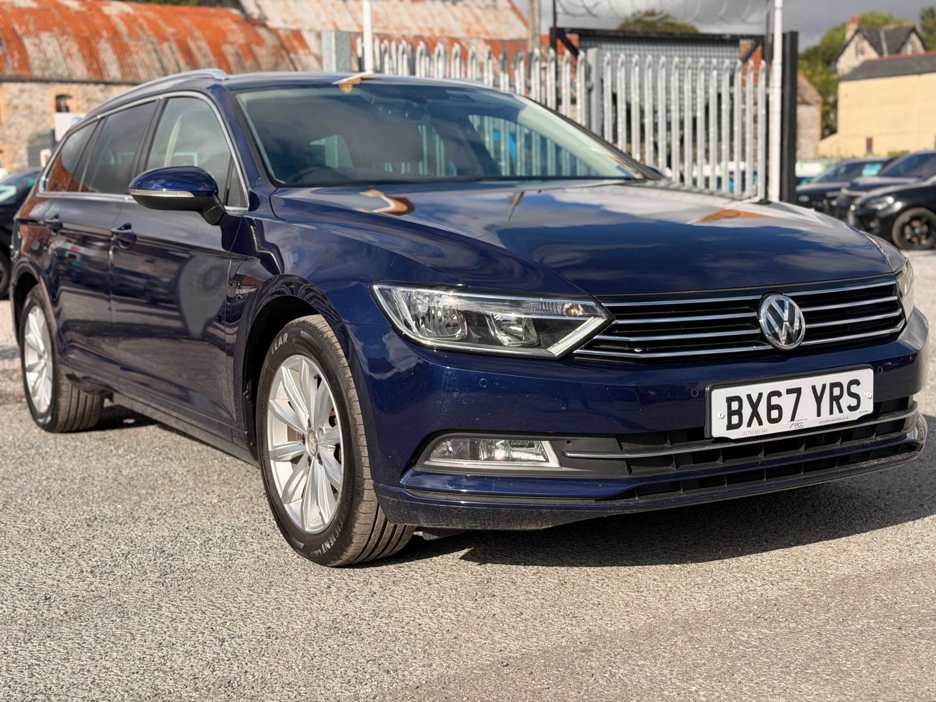Volkswagen Passat listing photo