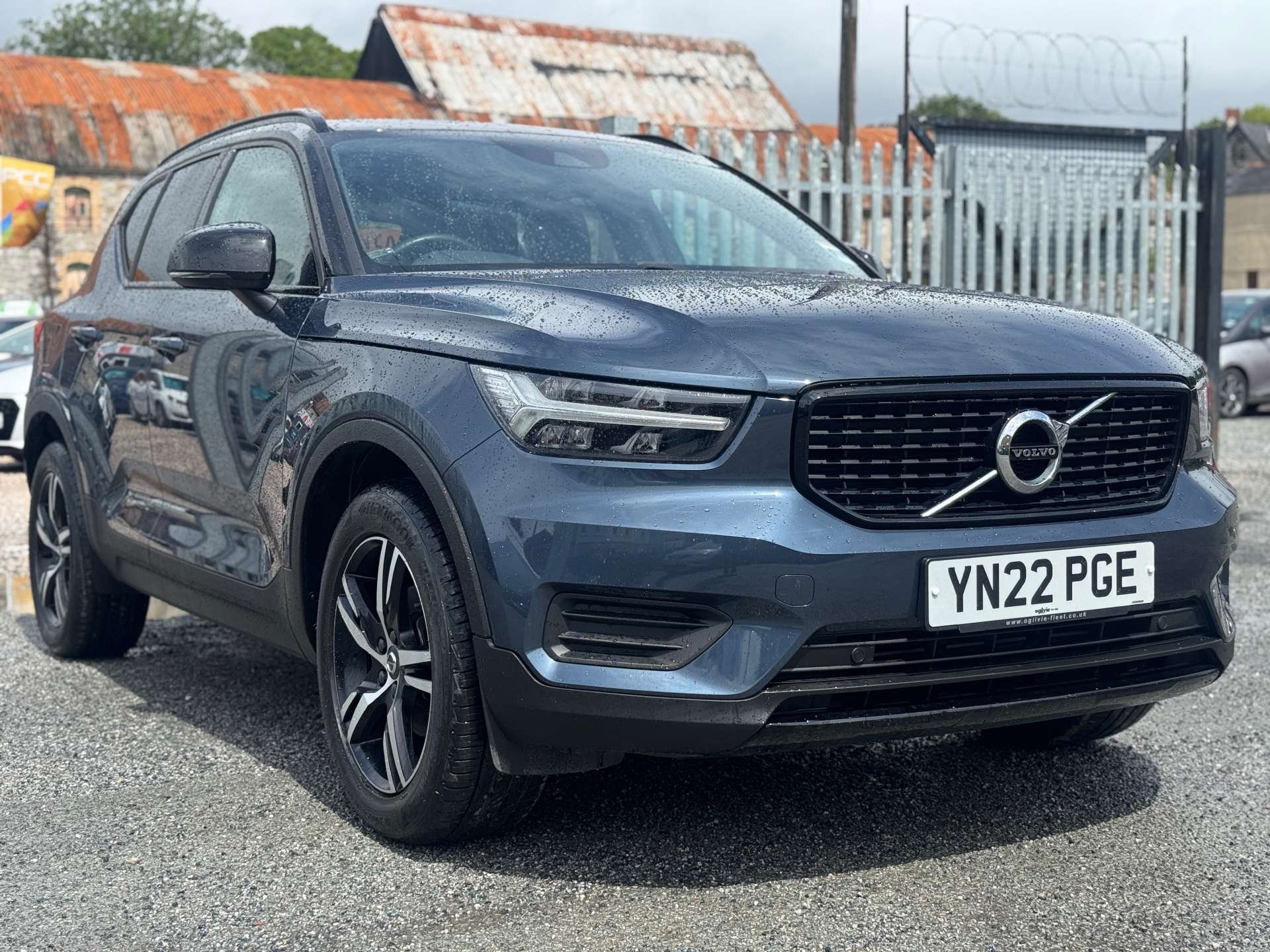 2022 Volvo XC40